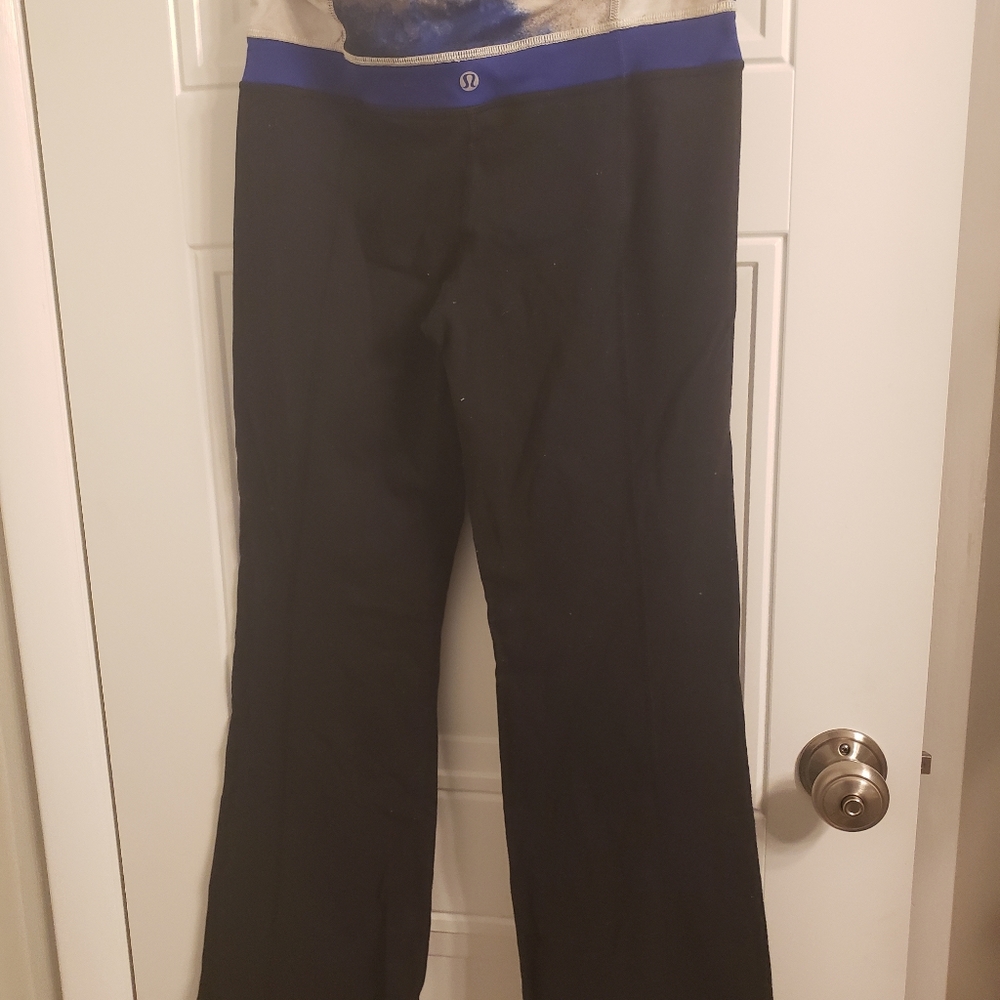 Lululemon yoga pants sz unknown (small or med)